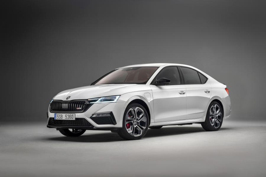  Skoda Octavia RS iV 2020 года  (WW) (фото 1 из 40)